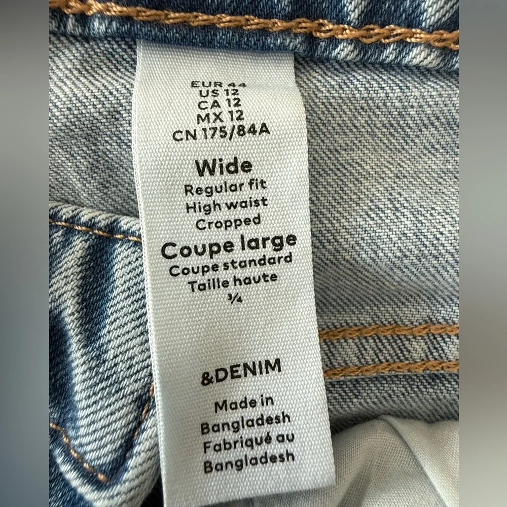 NWT H&M Light washed high waisted Wide leg cropped jeans size 12 - Picture 5 of 10